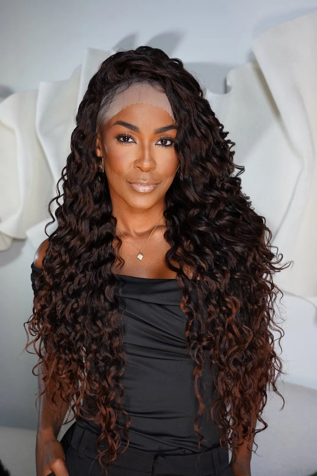 Free Parting Italy Curly Wig 1B/33 | Bio Fiber Natural Look